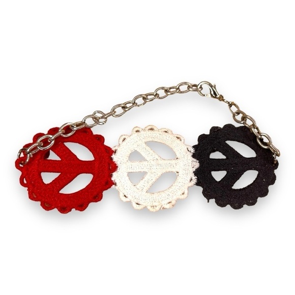 RED WHITE BLUE PEACE SIGN BRACELET PATRIOTIC HANDMADE SILVER - Picture 1 of 6